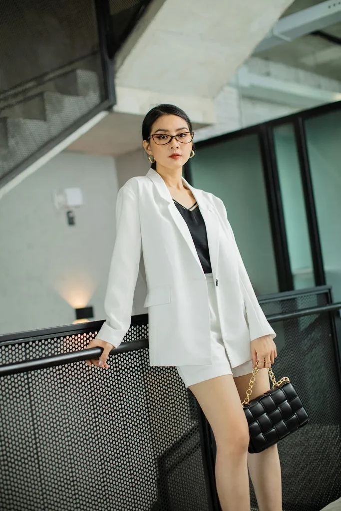 Nguyên tắc phối đồ theo phong cách tối giản cho môi trường công sở