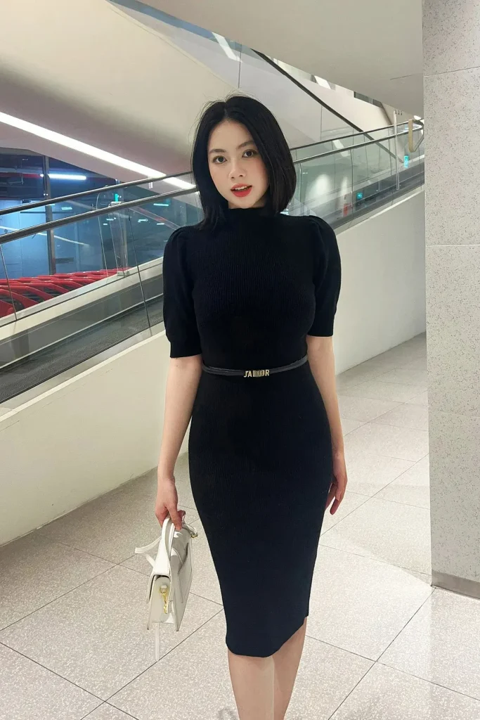 Mua váy ôm công sở tôn dáng ở đâu?
